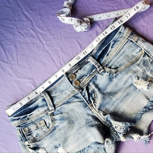 3 Jean Shorts - Picture 11 of 14